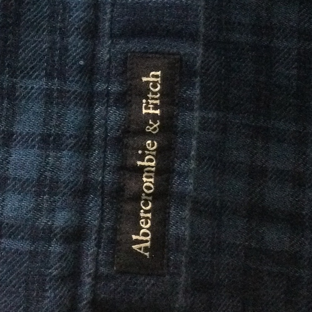 Abercrombie & Fitch Navy Plaid Woven Flannel Button Down Shirt - Picture 3 of 6
